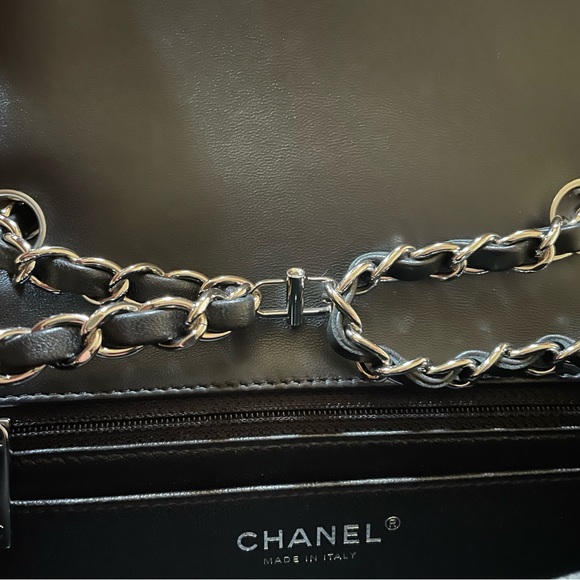 ❌SOLD❌ Authentic Chanel Rectangular Mini Flap - Picture 14 of 17